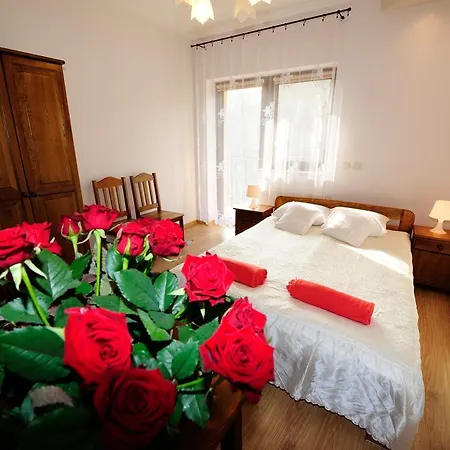 Julia ゲストハウス 3*